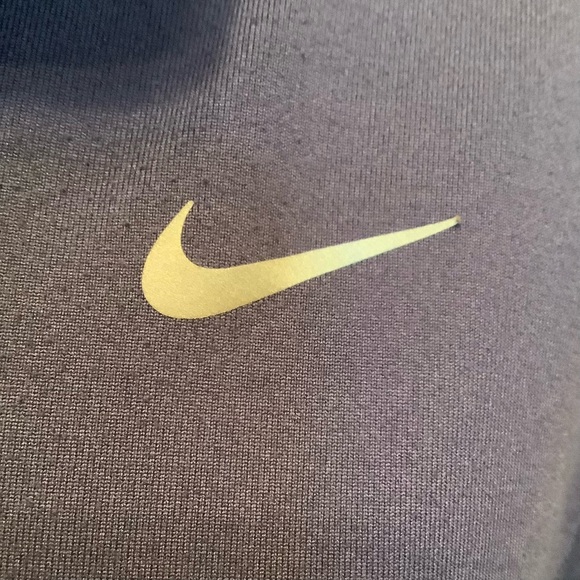 Nike Dri-fit Women's Periwinkle Long Sleeve Activewear Jacket - Picture 5 of 11